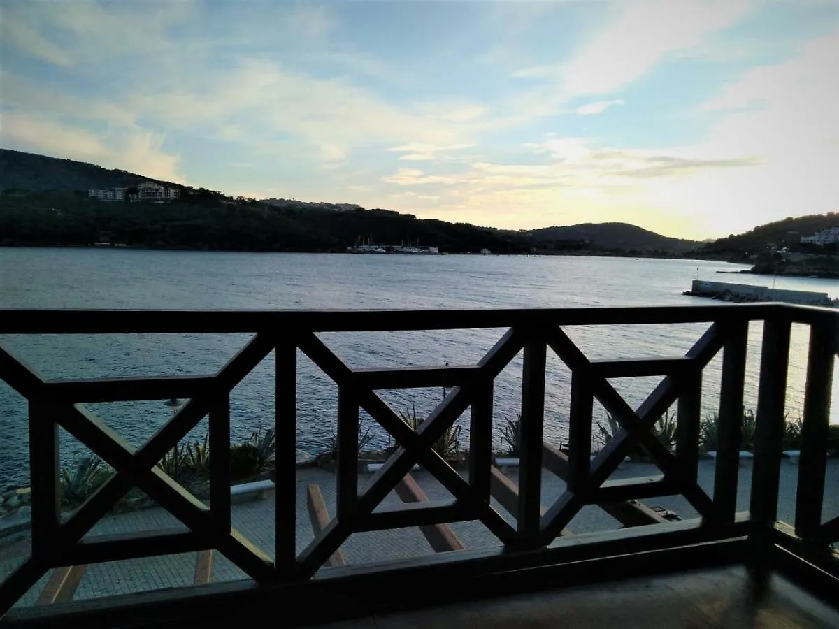 Residence La Pianotta 2 Porto Azzurro Italië
